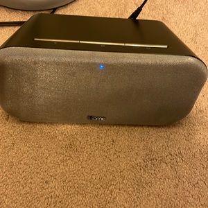 IHOME BLUETOOTH SPEAKER